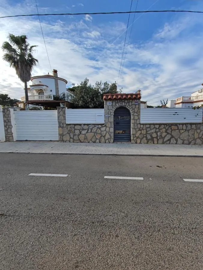Apartamento Wifi Alta Velocidad, Netflix, Piscina Y Jardin Privados Apartment Miami Playa 0*,  Spain